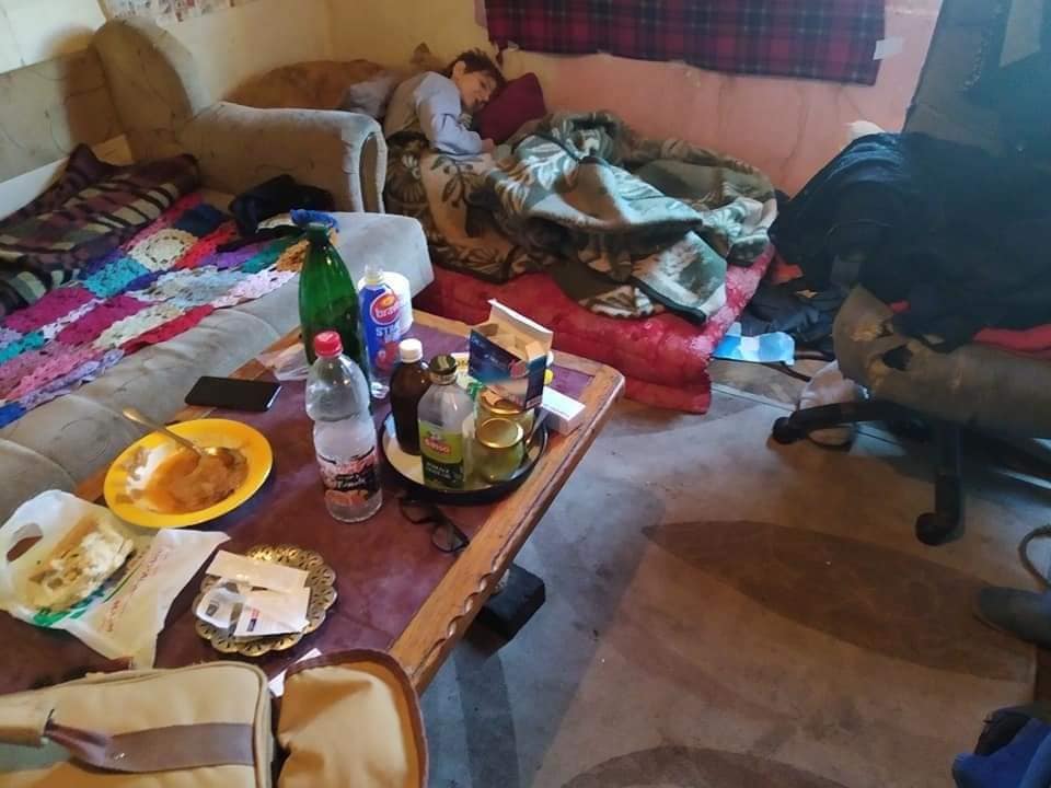 Fotografije kuće u kojoj živi bolesna samohrana majka s četvoricom sinova