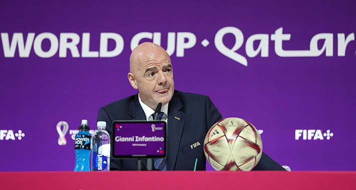 16.12.2022., Qatar National Convention Centre, QNCC, Doha, Katar - Zavrsna konferencija za medije na SP u Kataru. Predsjednik FIFA-e, Gianni Infantino i Bryan Swanson.