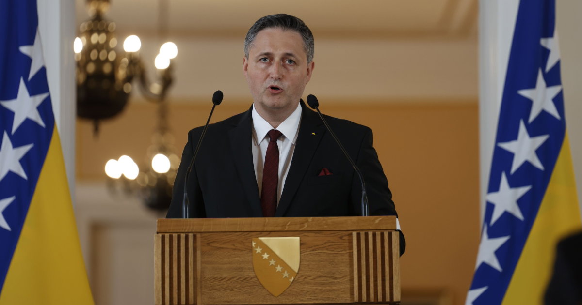 Denis Bećirović