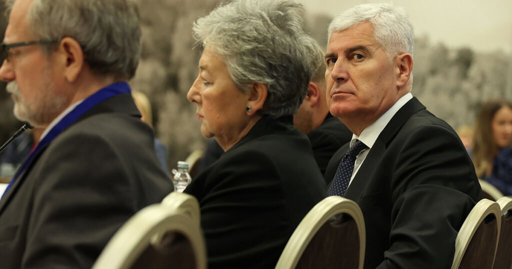 čović