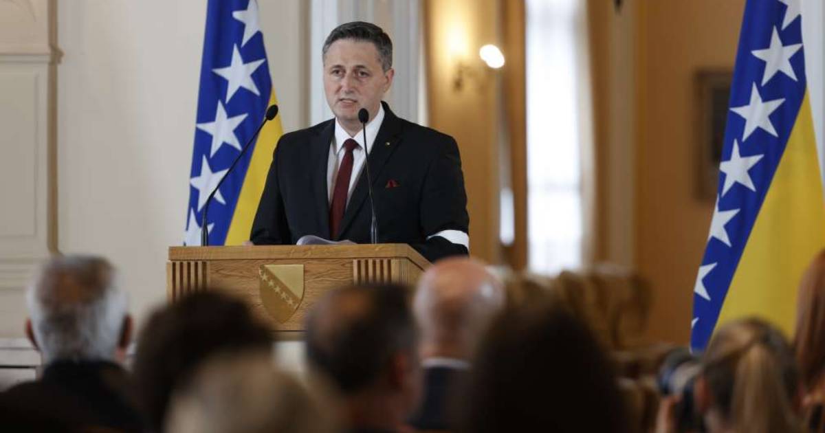 Denis Bećirović