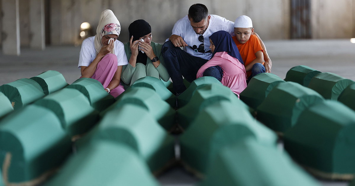 genocid srebrenica potočari tabuti