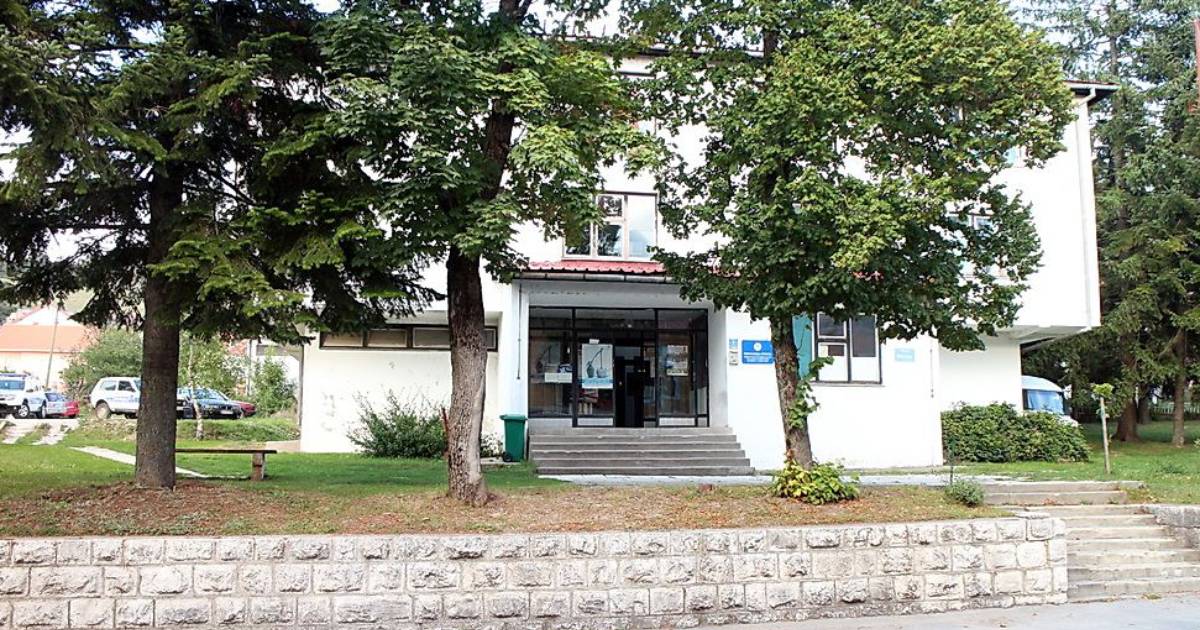 policija gacko