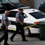 Gradačac: Očevid na policijskom automobilu na koji je pucao Nermin Sulejmanović