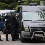 Sarajevo: Veliki broj policijskih službenika osigurava mjesto okupljanja sudionika Povorke ponosa