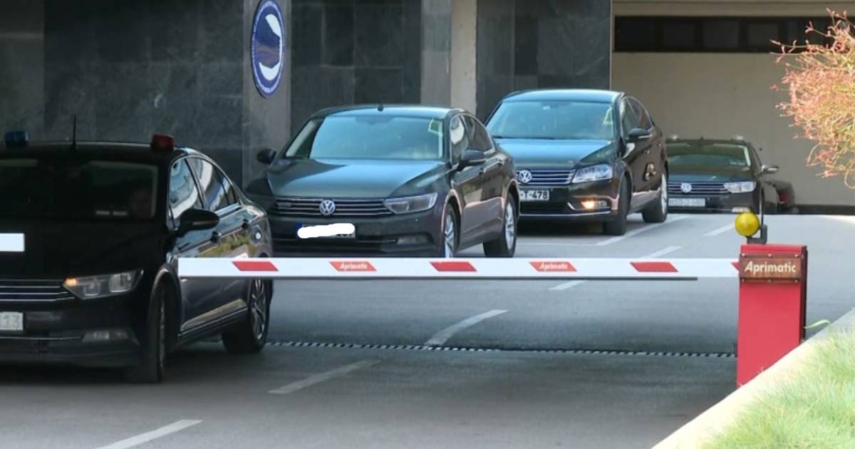 sluzbeni automobili