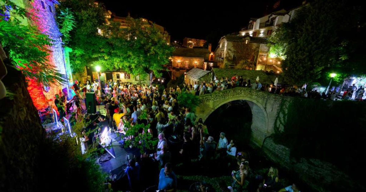 old town street fest mostar stari most