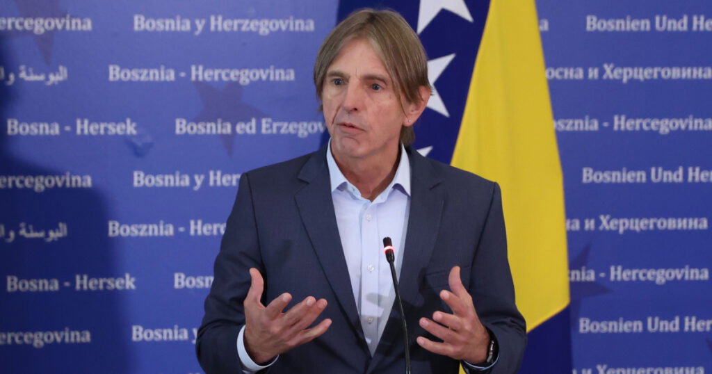 “Gubimo novac”: Kojović upozorava da državna imovina koči ključne investicije