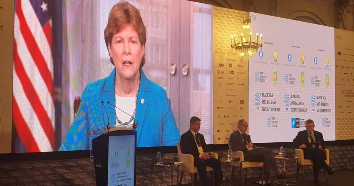 Jeanne Shaheen