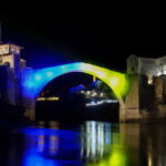 stari most mostar osvjetljen