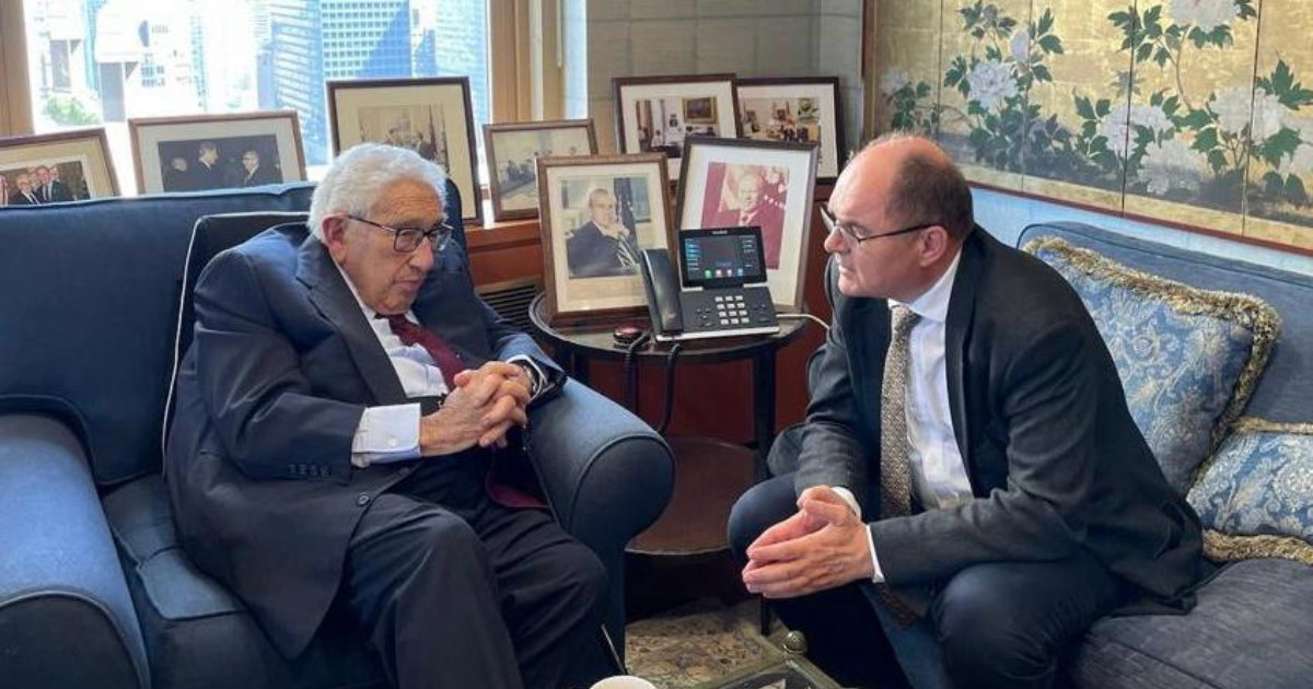 SCHMIDT KISSINGER