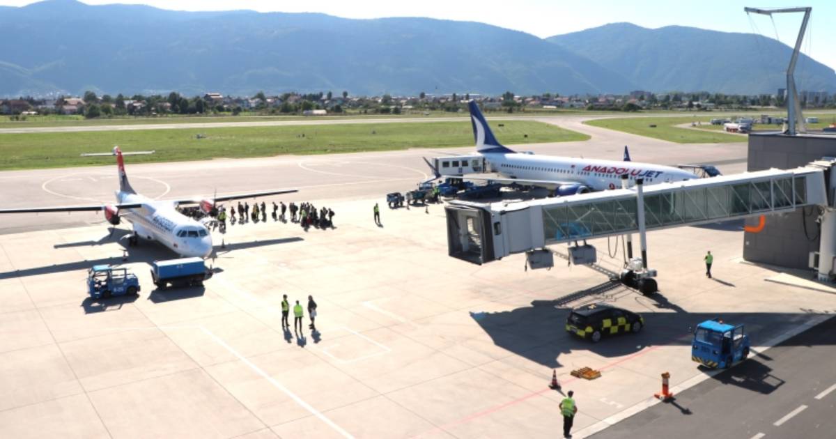 aerodrom sarajevo avioni