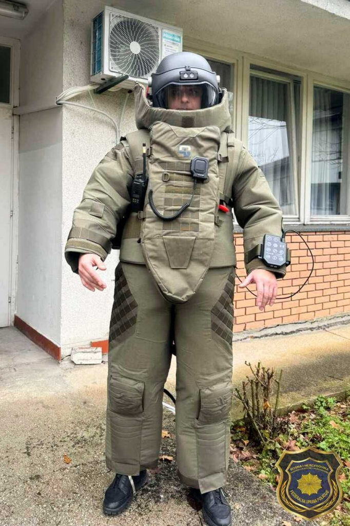 bomb odijela fup