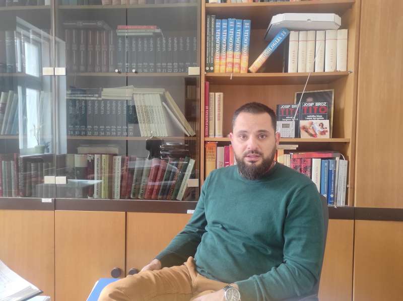  Dino Dupanović 