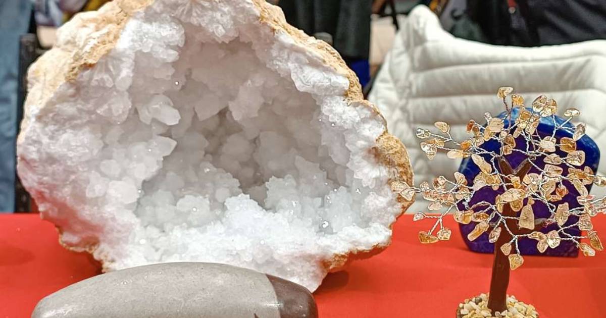 sajam minerala kristala