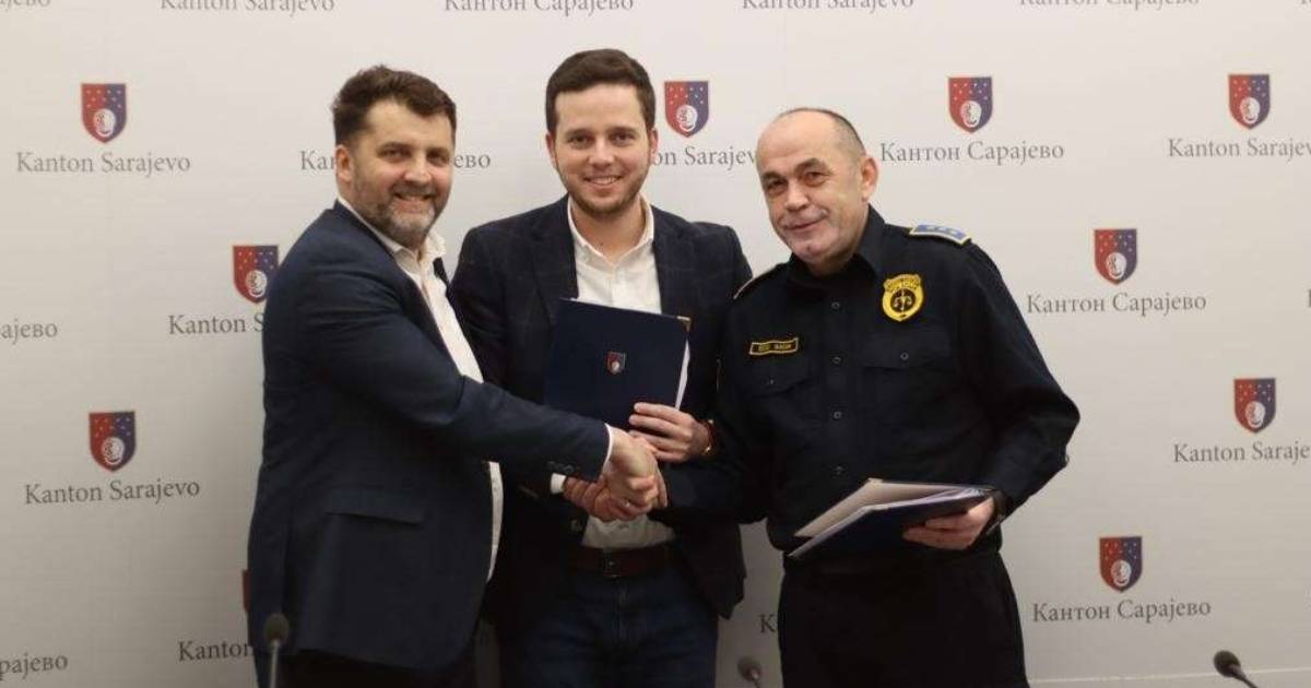 katica ećo uk