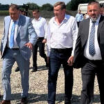 Mitrović u društvu Dodika