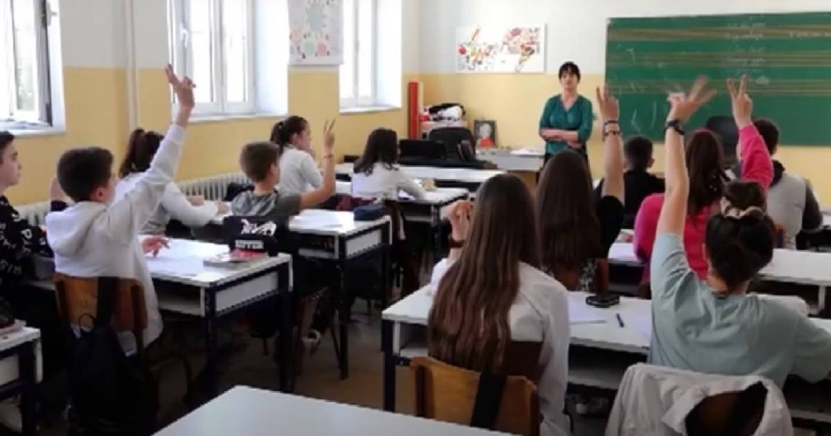 ucenici ucionica skola nastava