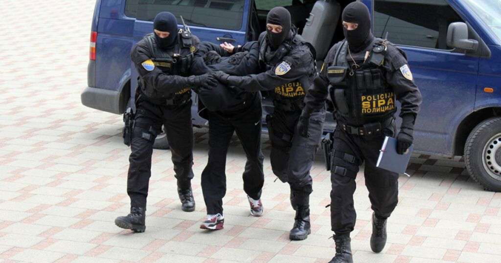 SIPA u akciji: Jedna osoba uhapšena zbog droge, iznude i zelenaštva
