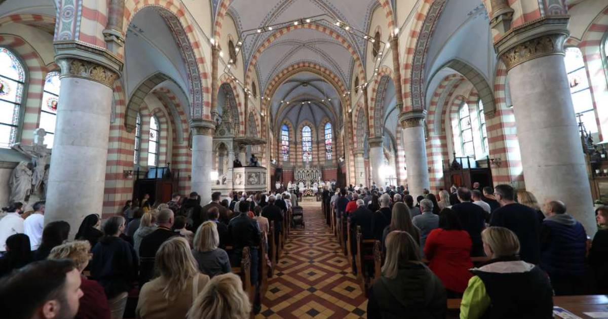 uskrs katedrala sarajevo