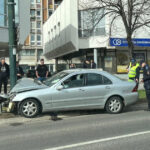 auto udarilo u stub