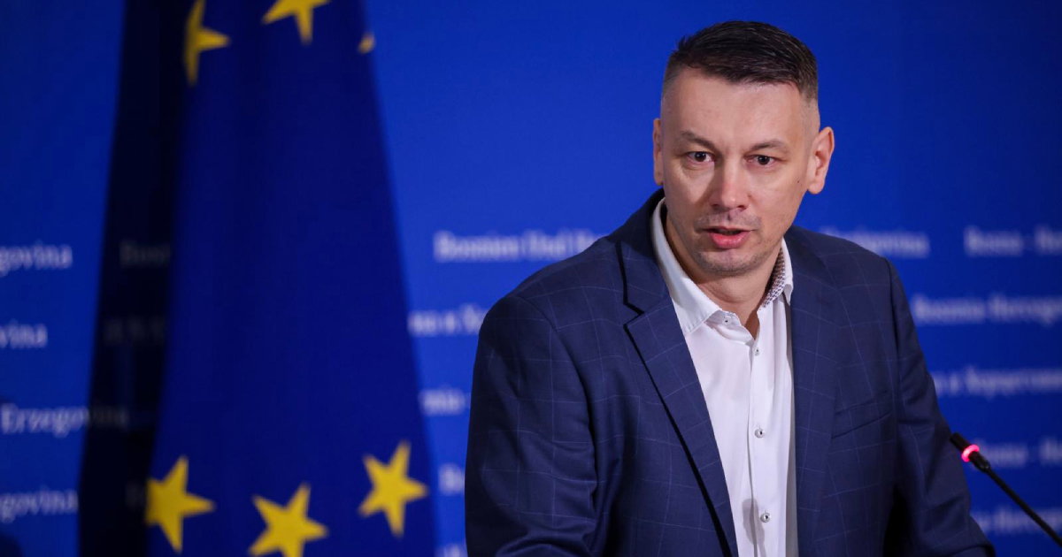 olaf istražuje nešića
