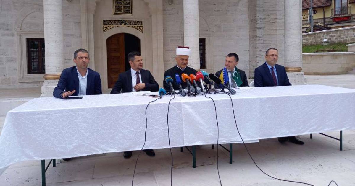 arnaudija dzamija otvorenje