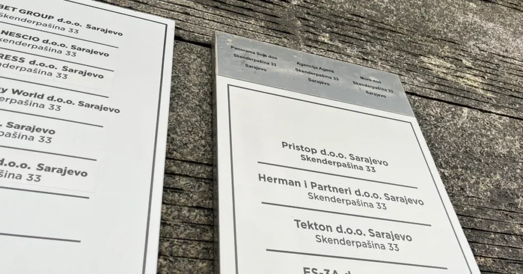 Herman i Partneri i Pristop BH na istoj adresi Skenderpašina 33
