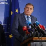 Dodik prvi napustio sastanak