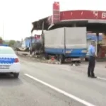 sudar kamona, požar na benzinskoj pumpi