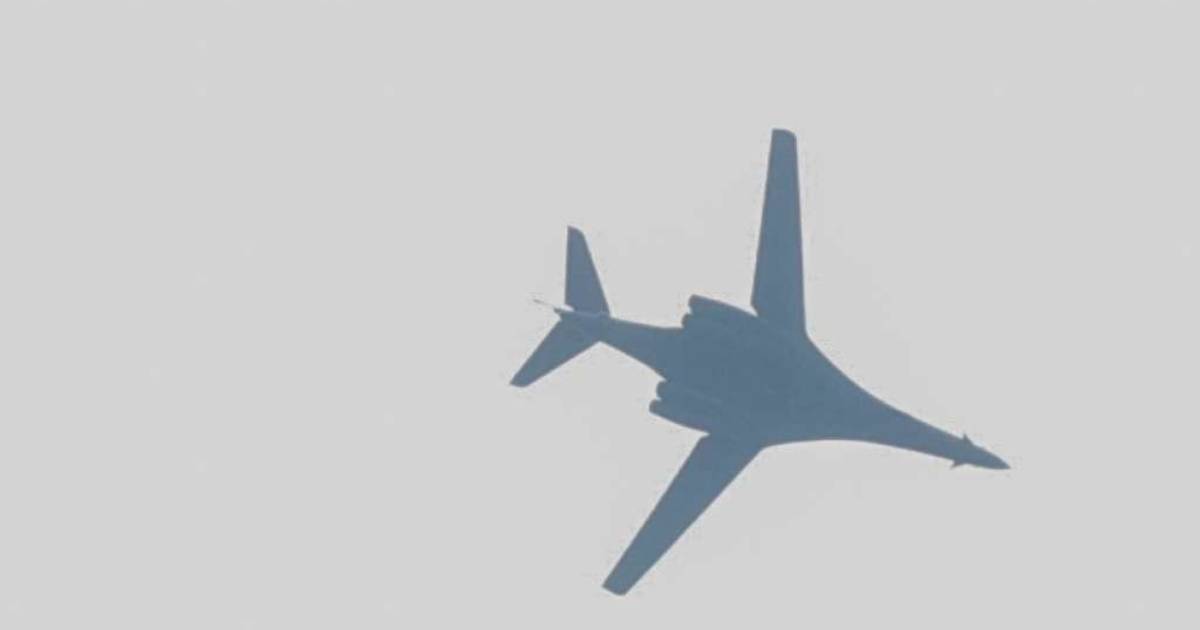 vojni avion