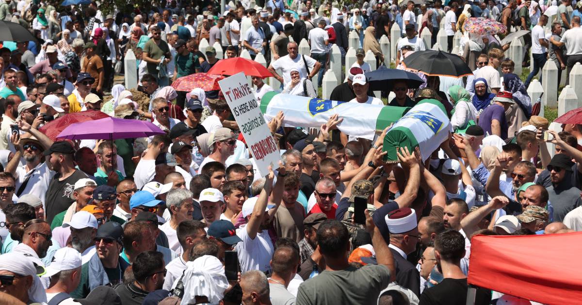 dzenaza potocari srebrenica