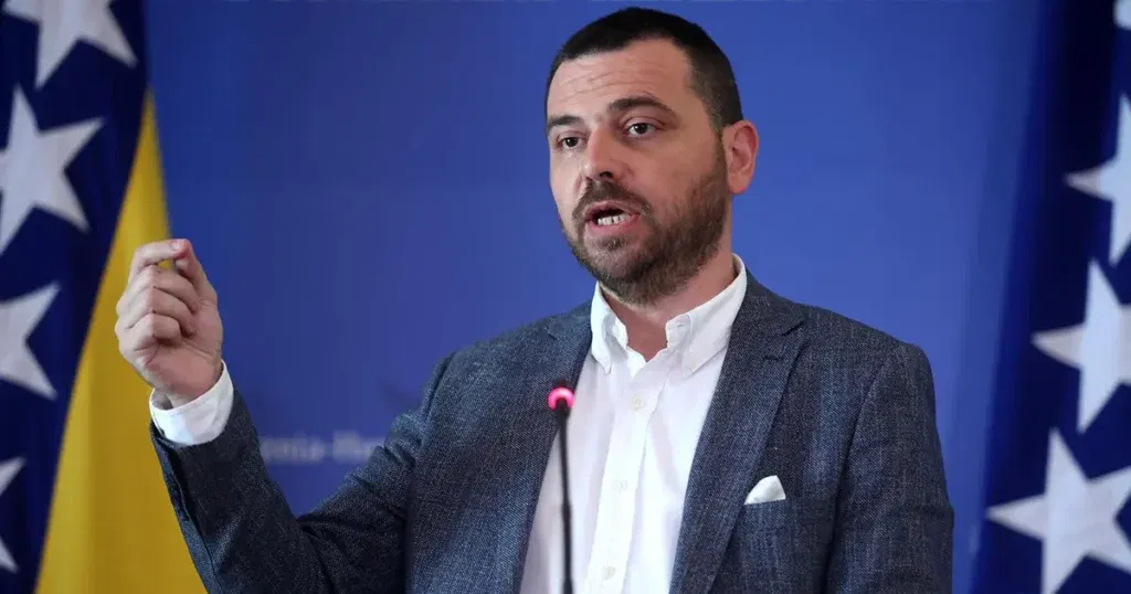 Magazinović: Vrijeme je da vidimo ko radi za ljude, a ko za narko-mafiju