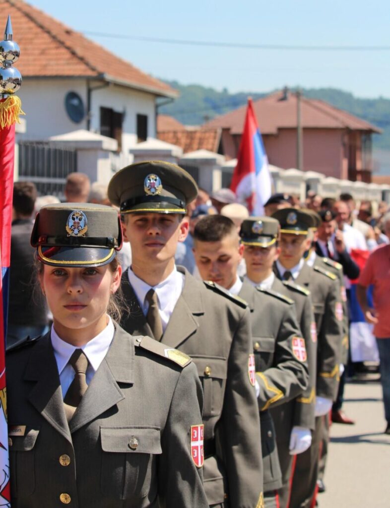 vojska srbije defile bratunac 