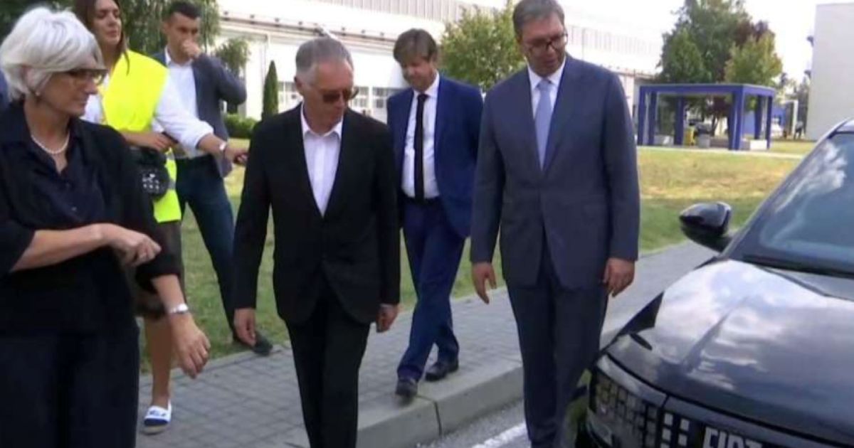 vucic elektricni automobil