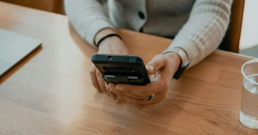 Zabranjeni mobiteli u školama