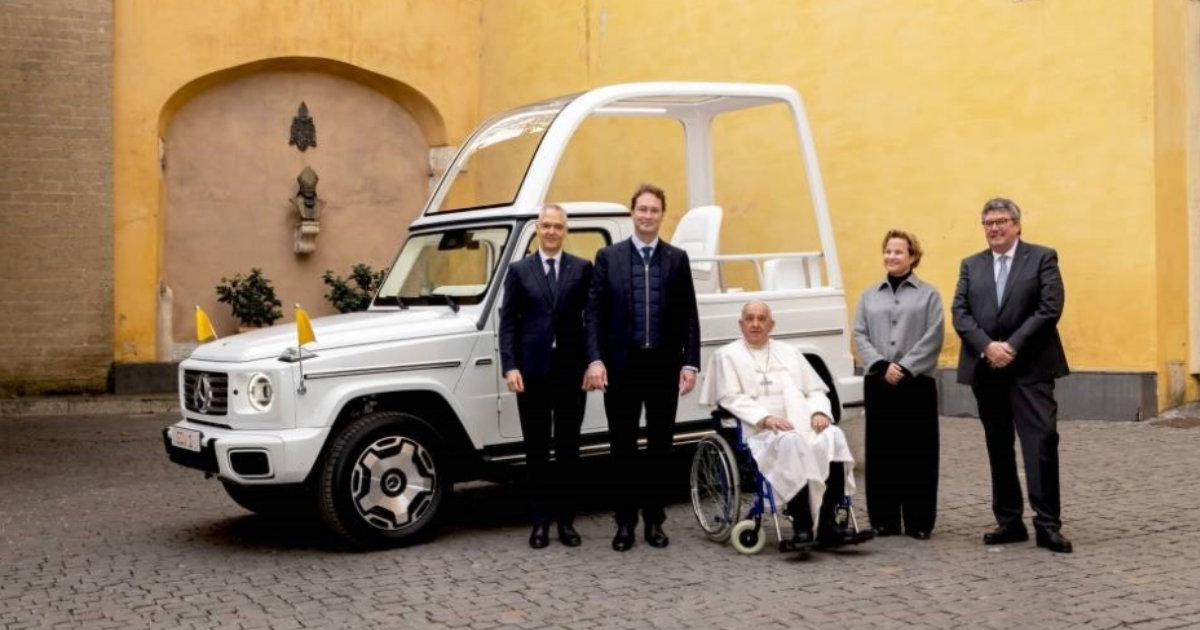 papamobil mercedes