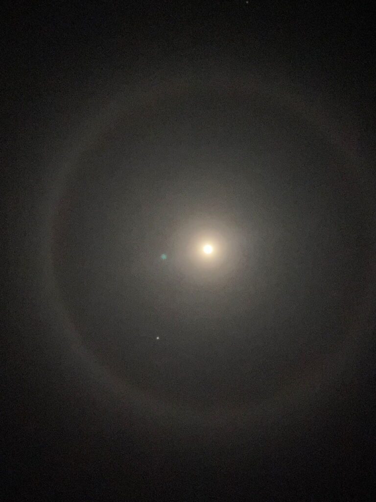 mjesec halo efekt