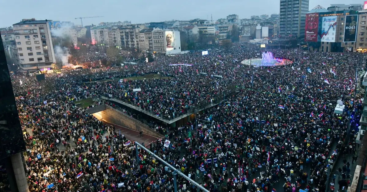 koliko je bilo ljudi na protestima u beogradu