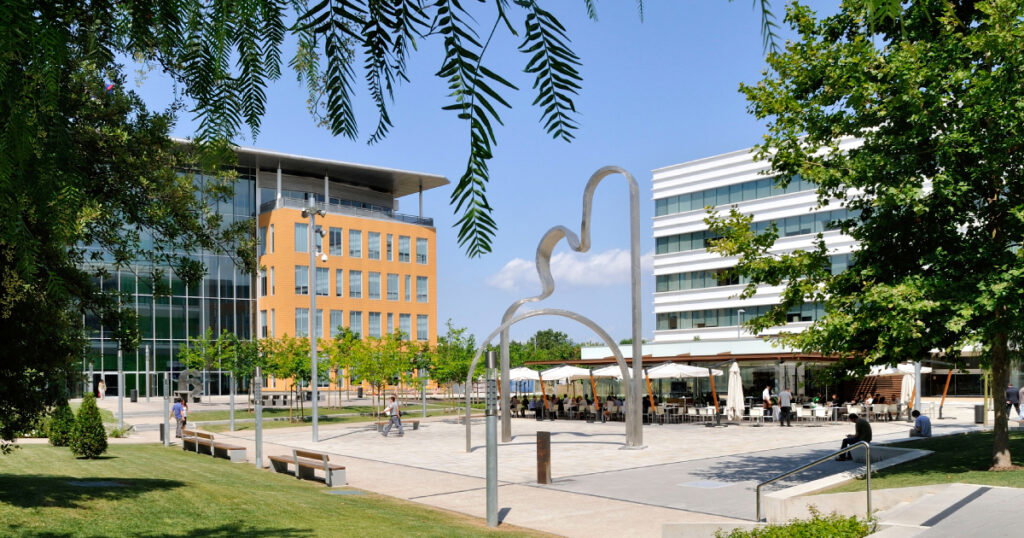 WTC Almeda Park