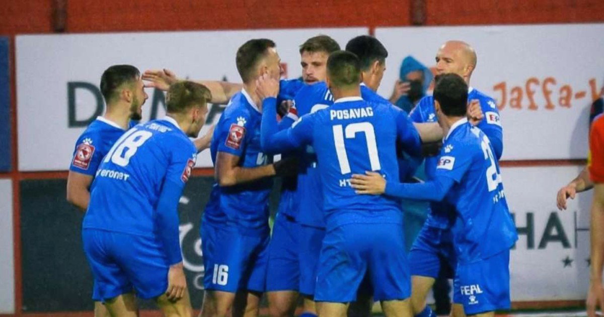 nk siroki brijeg slavi gol