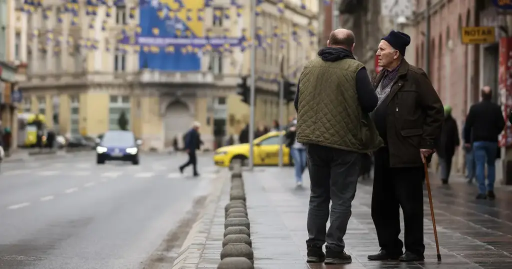 penzioneri na ulicama sarajeva