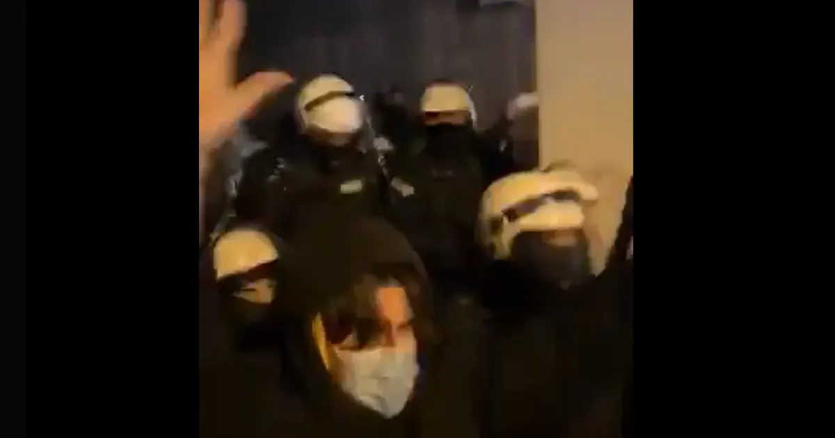 studenti policija