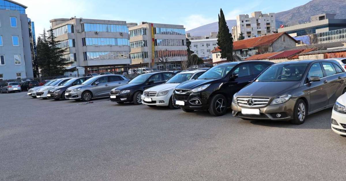 automobili