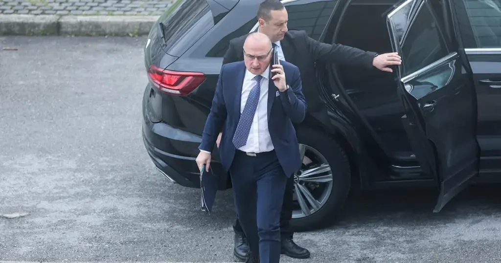 Gordan Grlić Radman