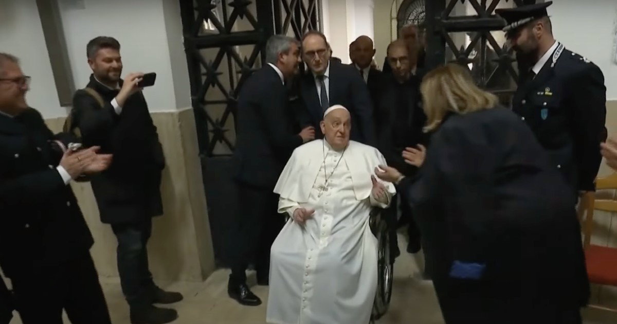papa posjeta zatvoru
