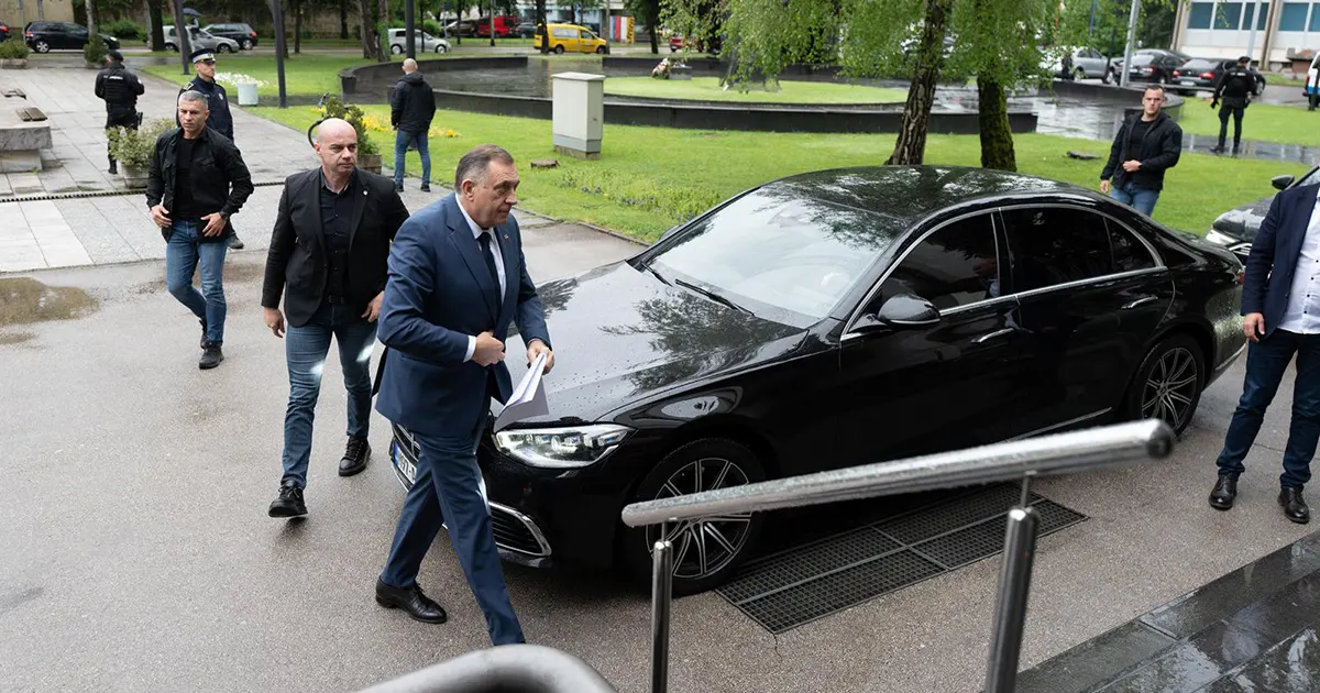 dodik automobil