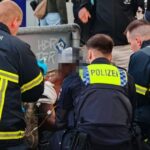 hamburg napad nozem privodjenje osumnjicene zene i pruzanje pomoci ozlijedjenima