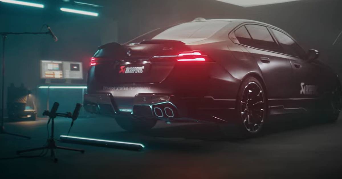 bmw slovenija akrapovic