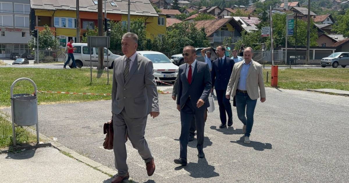 dodikovi advokati